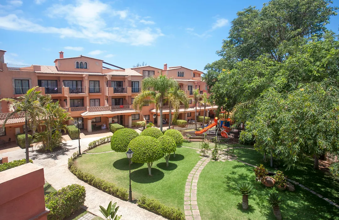 Villa Mandi Golf Resort-1